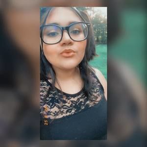 Meet your Posher, Noemi